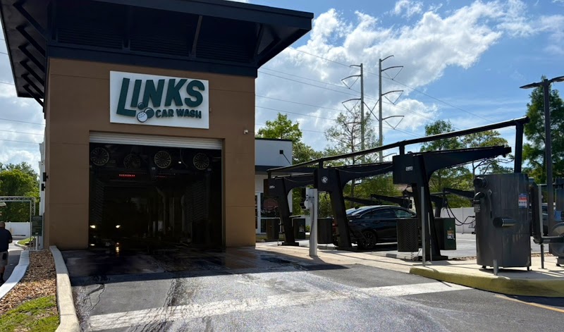 Links Car Wash photo 2