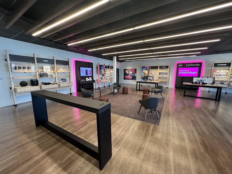 T-Mobile Experience Store photo 5