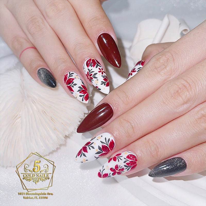 5 Gold Nails photo 4