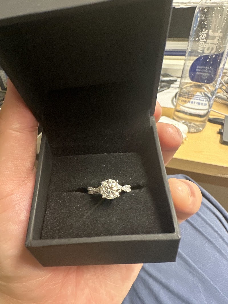 KAY Jewelers photo 4
