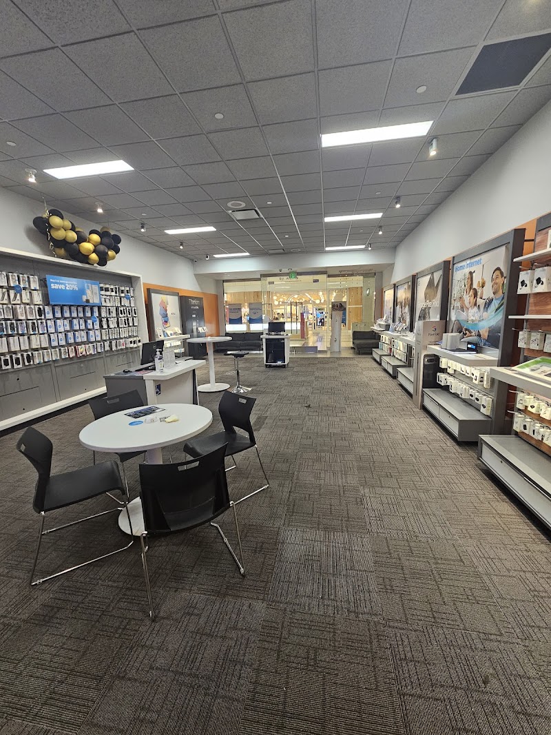 AT&T Store photo 3