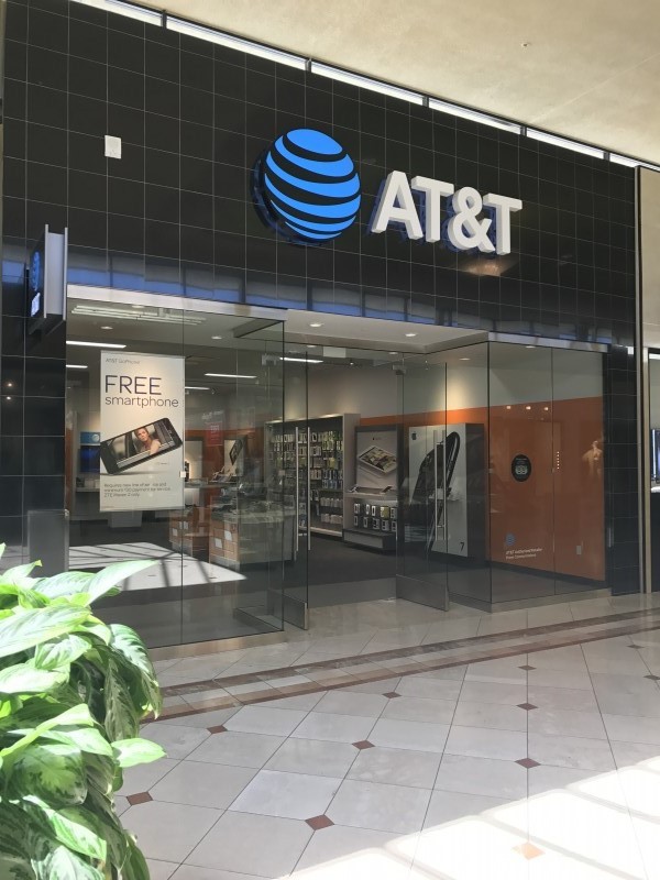 AT&T Store photo 4