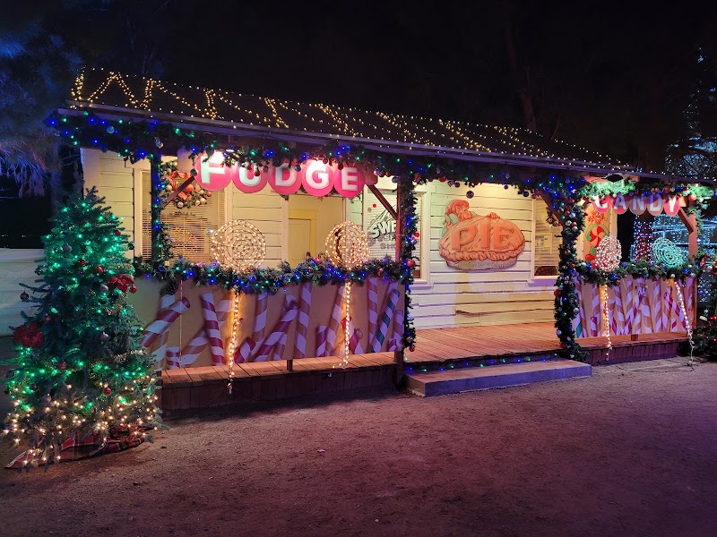 Christmas at Schnepf Farms photo 3