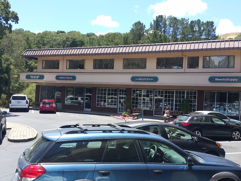 Orinda Village Square photo 5