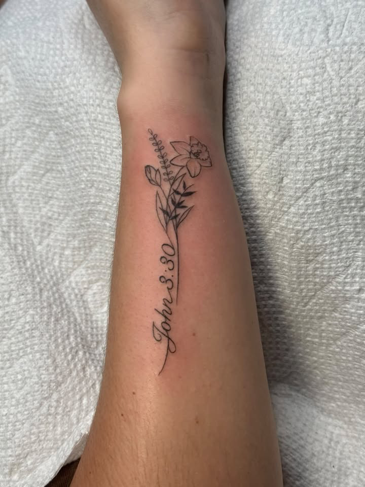 Déjà Vu Tattoo photo 4