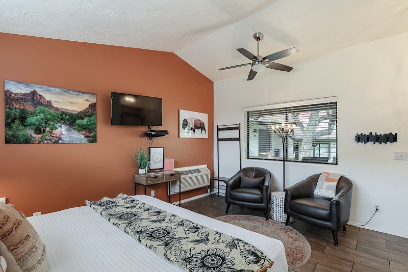 Red Rock Inn photo 5