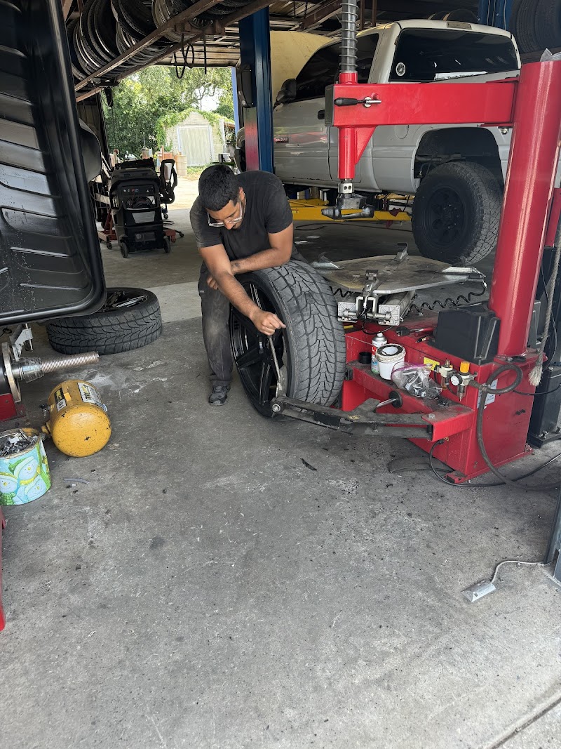 Absolute Auto Repair photo 3