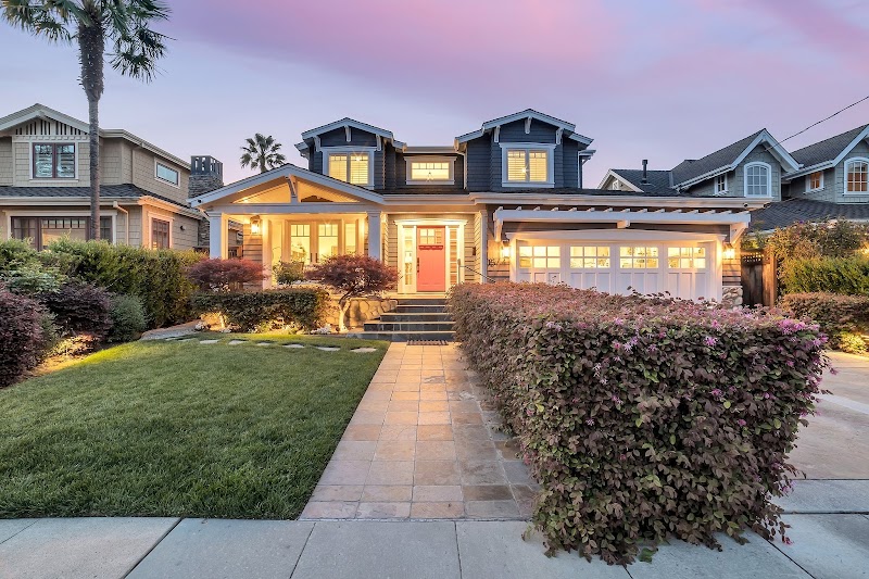 Ektra Real Estate photo 3