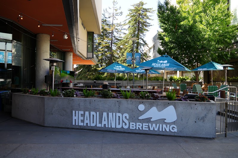Headlands Brewing - On Campus at UC Berkeley photo 3