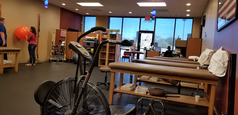 Athletico Physical Therapy - Tucson (Rita Ranch) photo 3