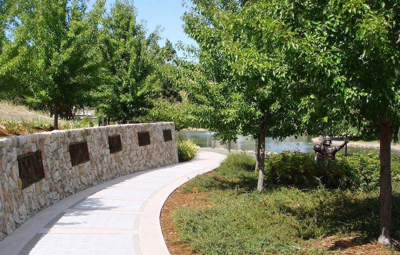 All Wars Memorial photo 2