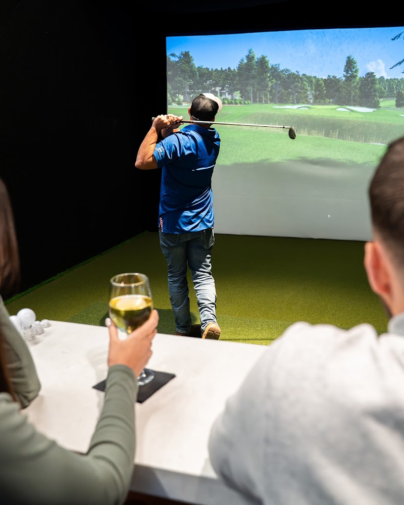 The Greens Indoor Golf & Bar photo 4