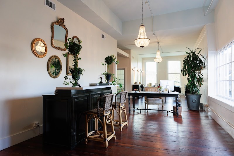 Mockingbird Heights Salon photo 3