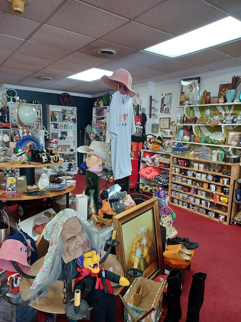 The Yellow Door Thrift and Consignment photo 4