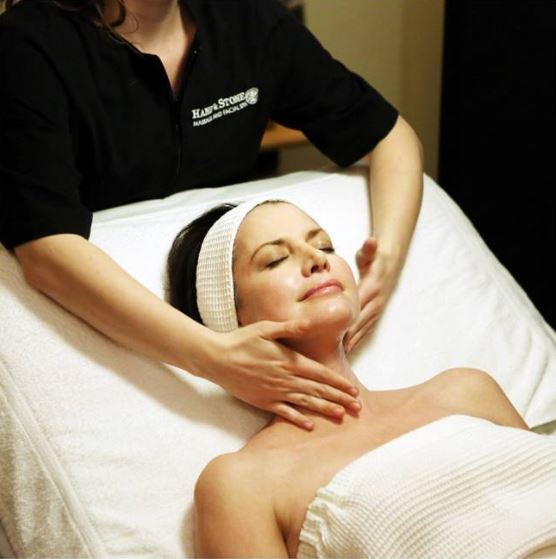 Hand & Stone Massage and Facial Spa photo 3