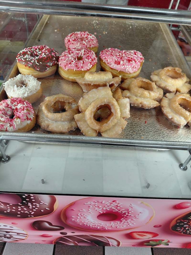 Lee's Donuts photo 4