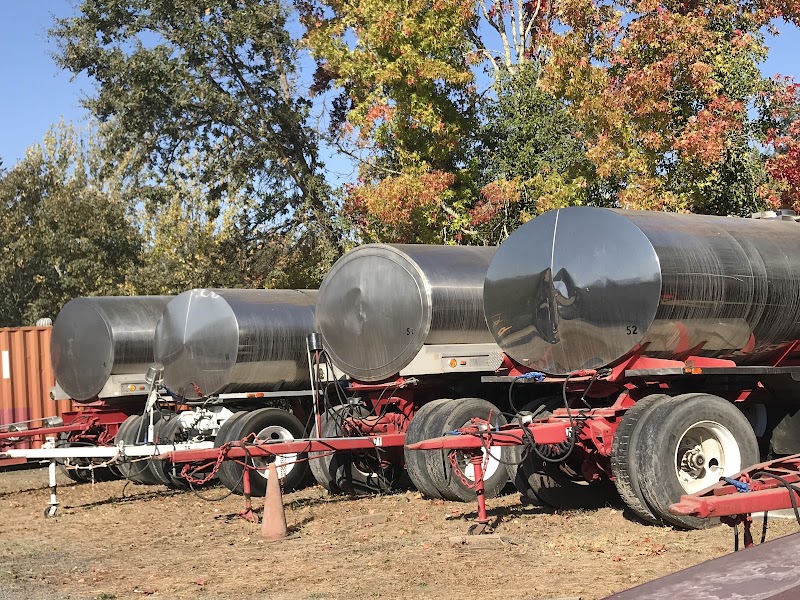 Leras Potable Water Trucks photo 4