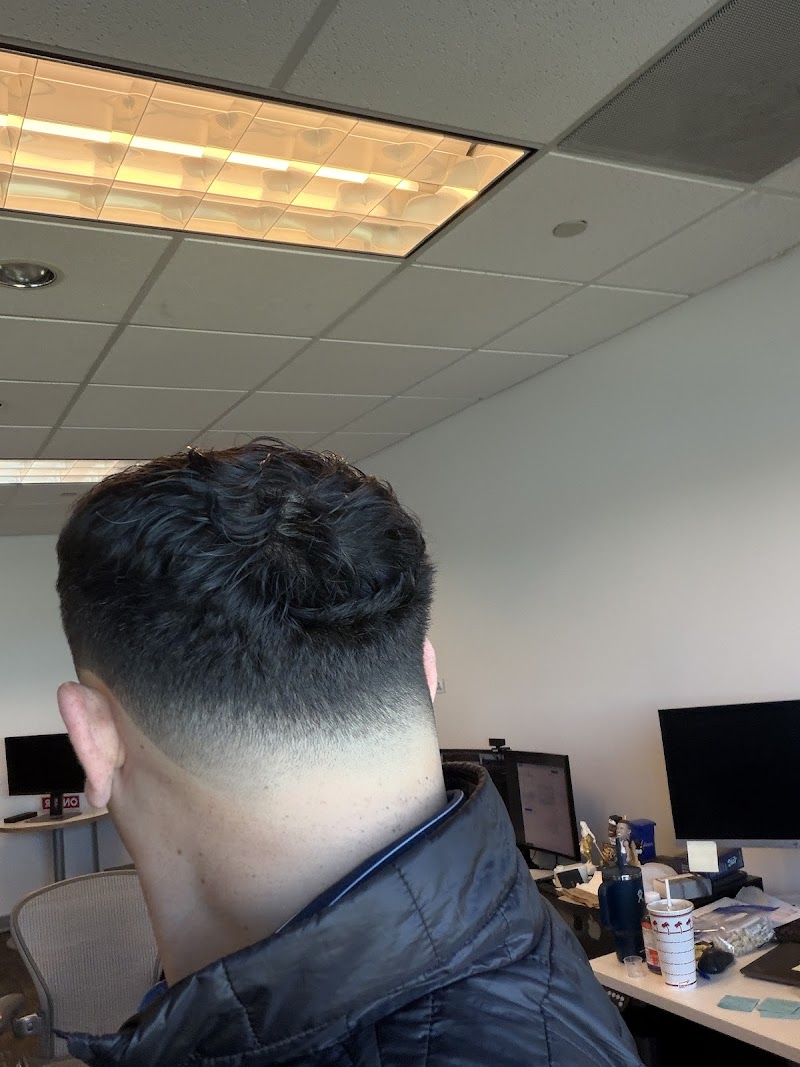 Sharp District Barbershop photo 3