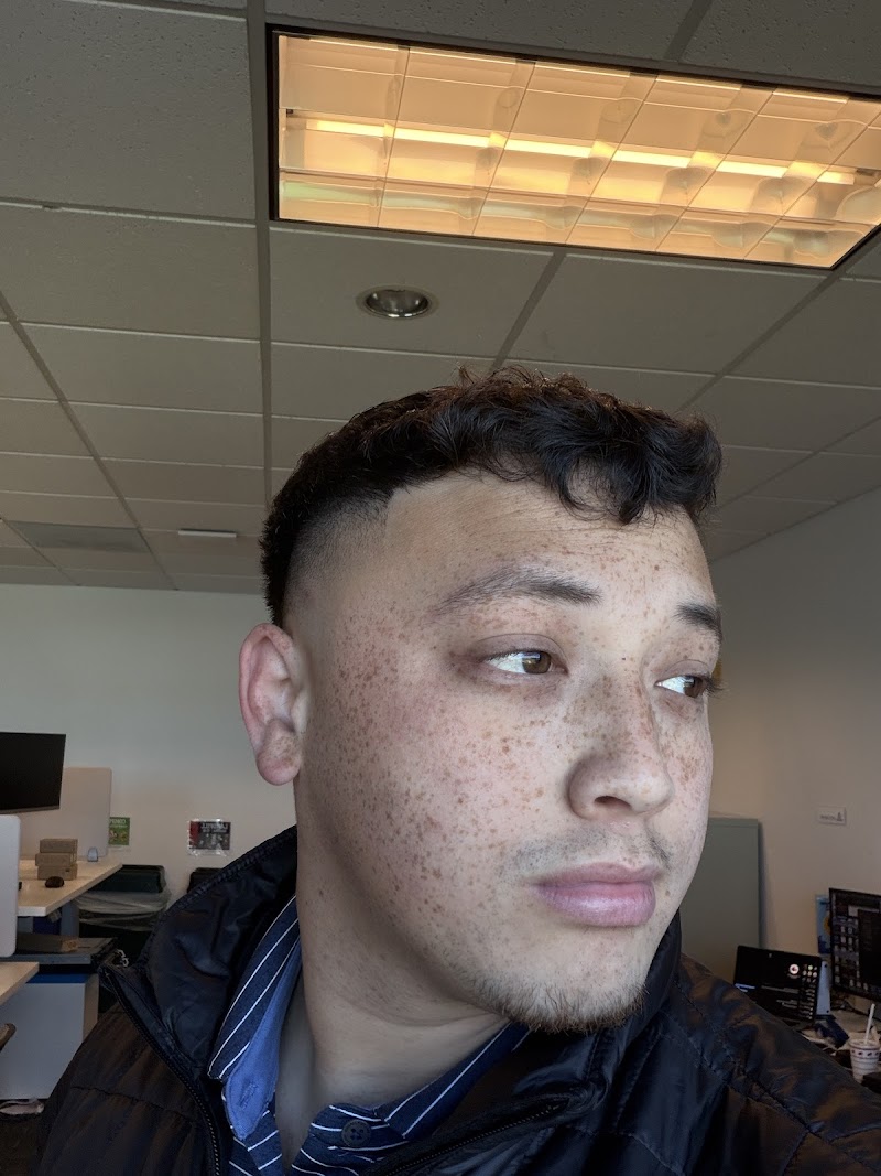 Sharp District Barbershop photo 4