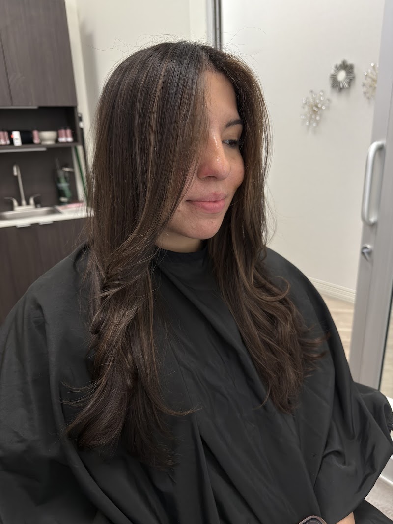Amanda Santos Hair photo 3