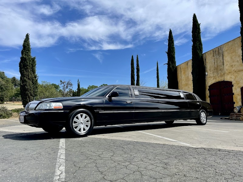 Valley Vacay Limo & Wine Tours photo 5