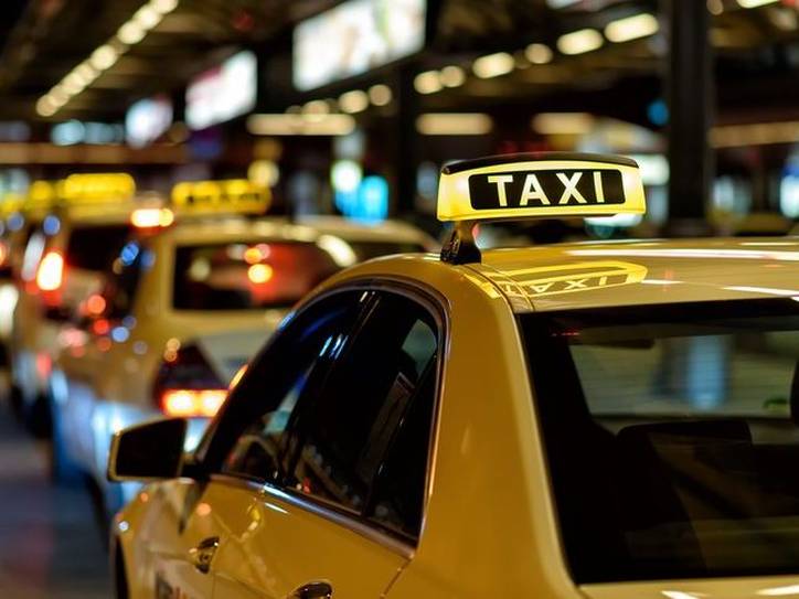 Pacifica HMB taxi cab photo 3
