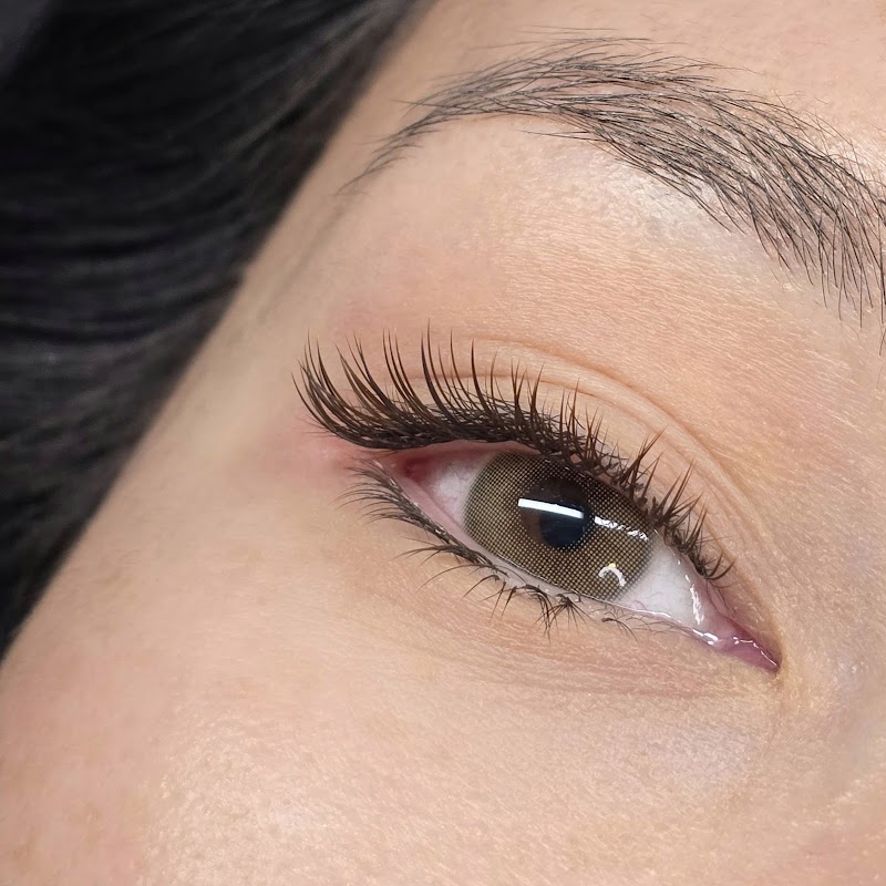 Dinara Isangildina Luxe Lashes photo 2