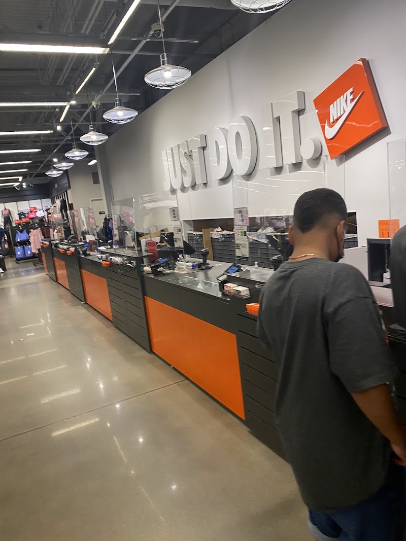 Nike Clearance Store - Orlando Marketplace photo 4