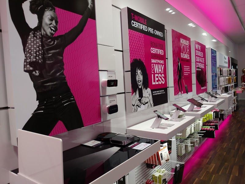 T-Mobile Experience Store photo 2