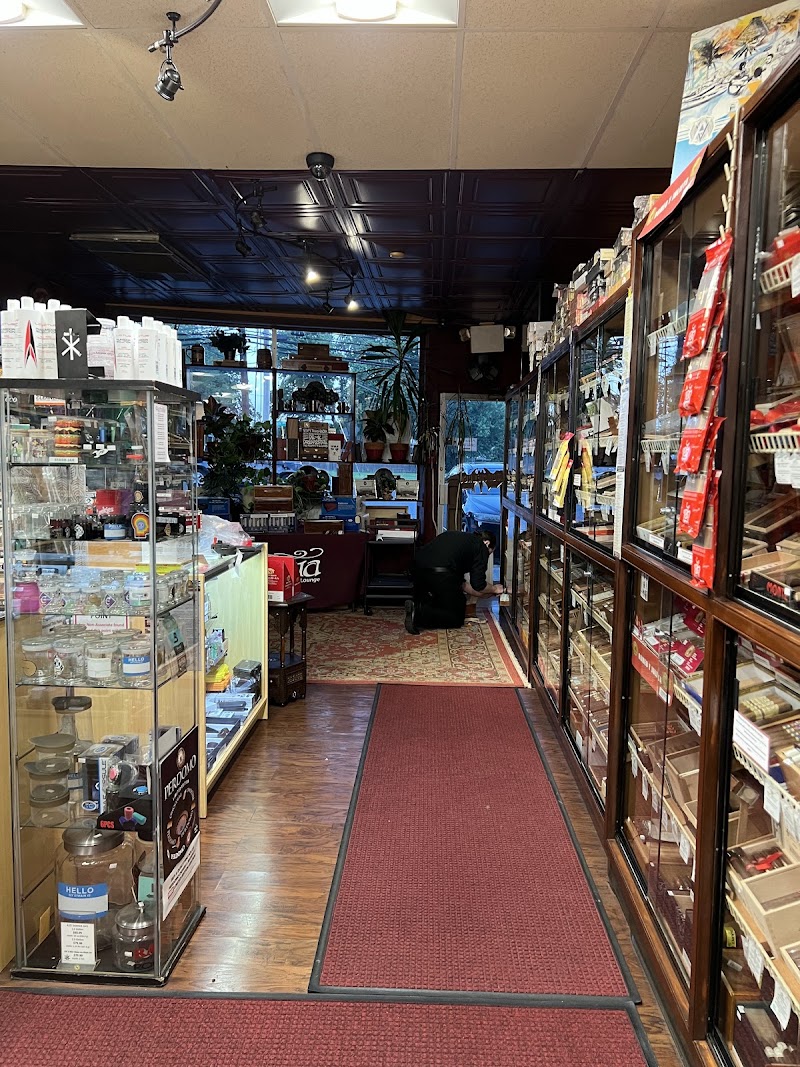 Euphoria Cigar and Hookah Lounge photo 3