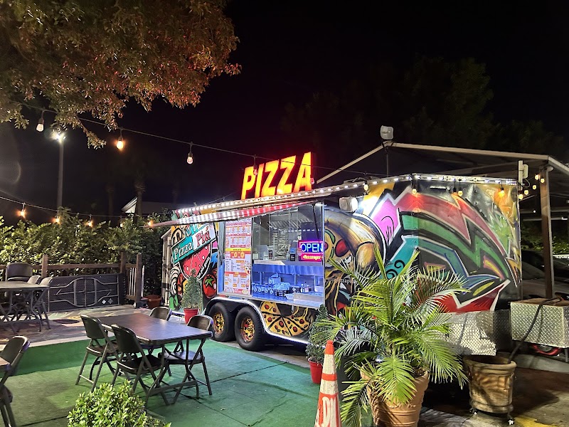 Mi Pizza Piu LLC photo 3