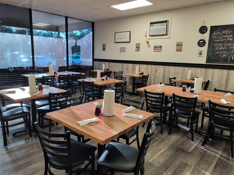 Howie's Family Restaurant photo 3