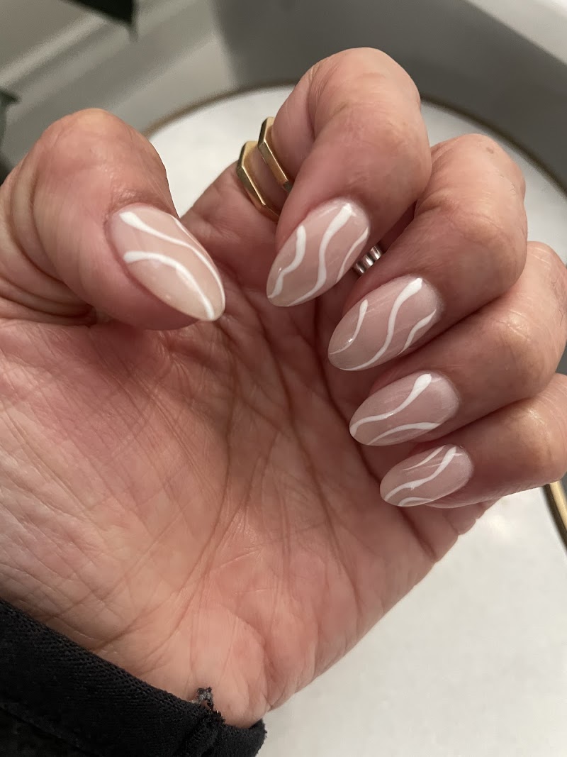 Famous Hair & Nails photo 3