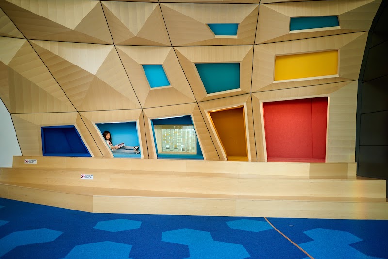 Hayward Public Library photo 4