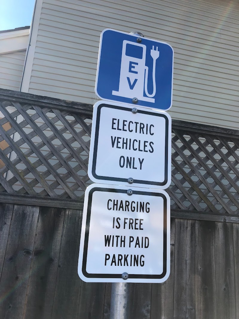 ChargePoint Charging Station photo 4