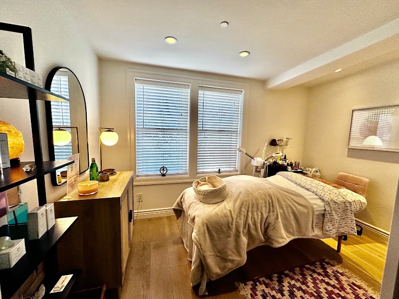 SKIN THERAPY MARIN photo 4