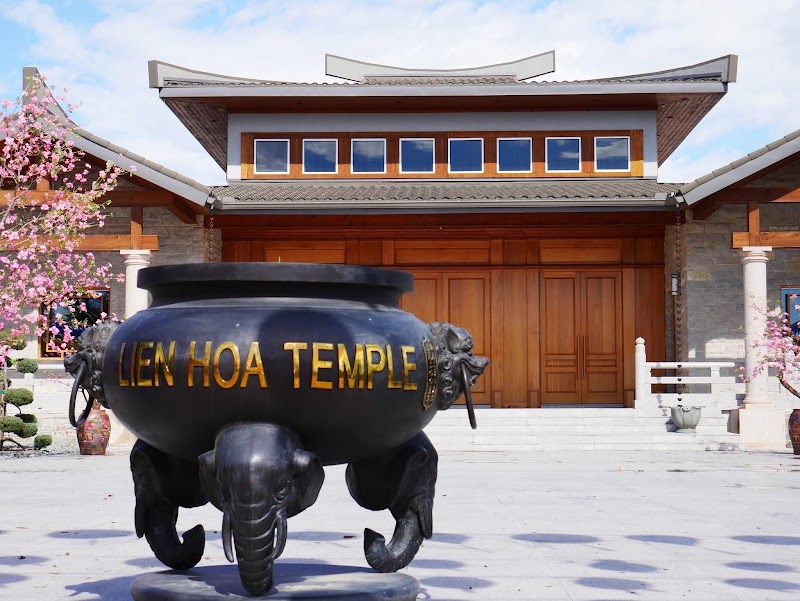 Lien Hoa Buddhist Temple (Đạo Tràng Liên Hoa) photo 3