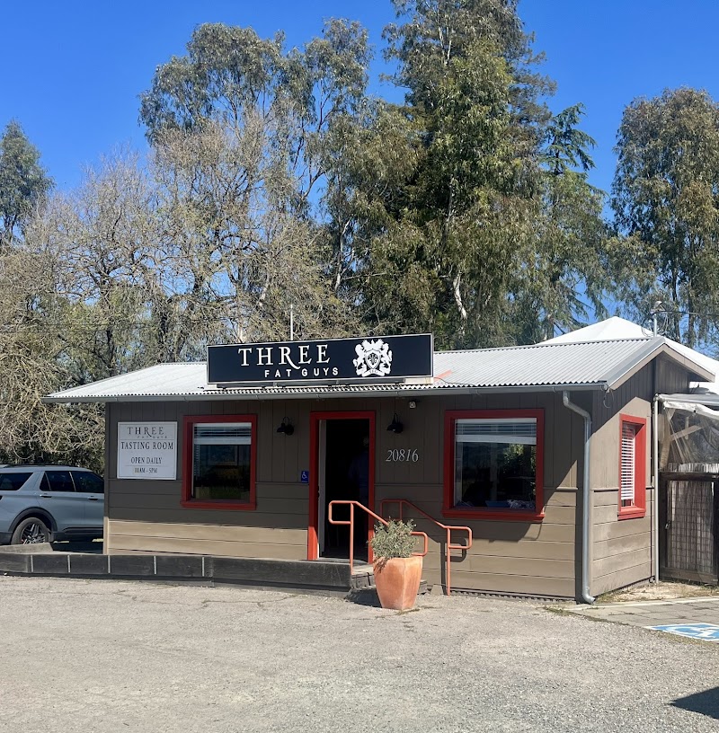 Three Fat Guys Winery photo 2
