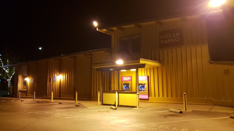 Photo of Wells Fargo ATM