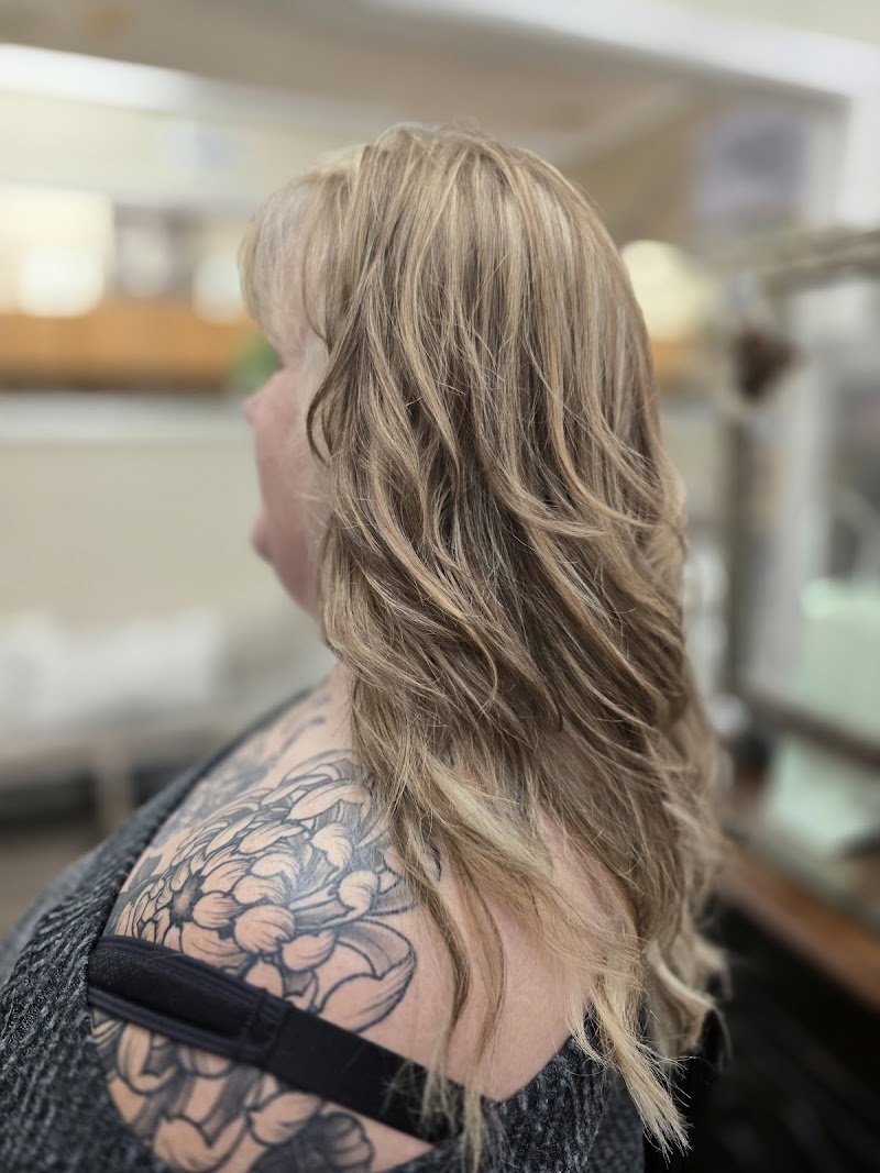 Essence Hair Studio photo 2