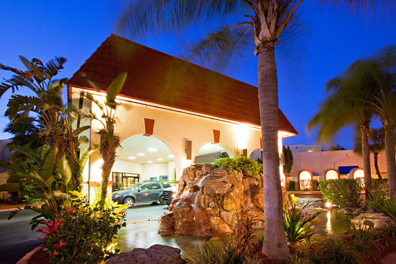 Photo of Maingate Lakeside Resort