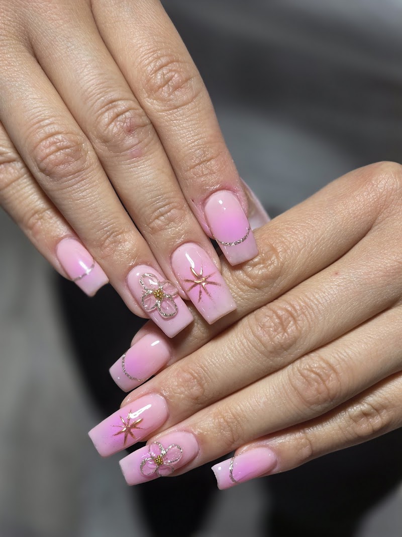 AGC Nails photo 2