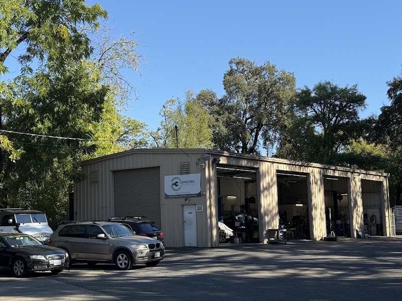 Capricorn Automotive: European Car Repair Specialists photo 5