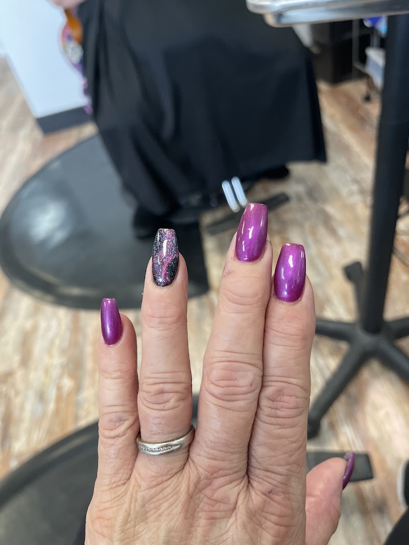 Liz Nails photo 3