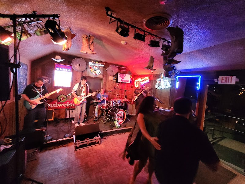 Clayton Club Saloon photo 4
