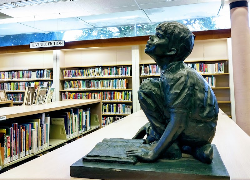 St. Pete Beach Public Library photo 5