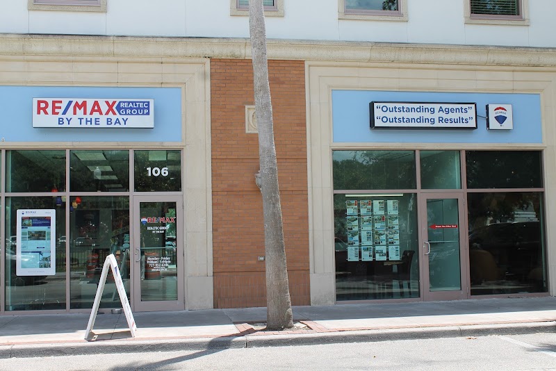 RE/MAX Realtec Group photo 2