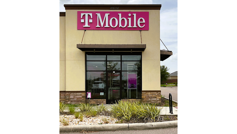 Photo of T-Mobile Authorized Retailer