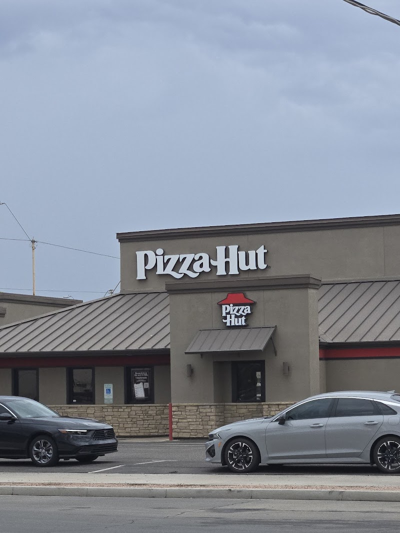 Pizza Hut photo 5