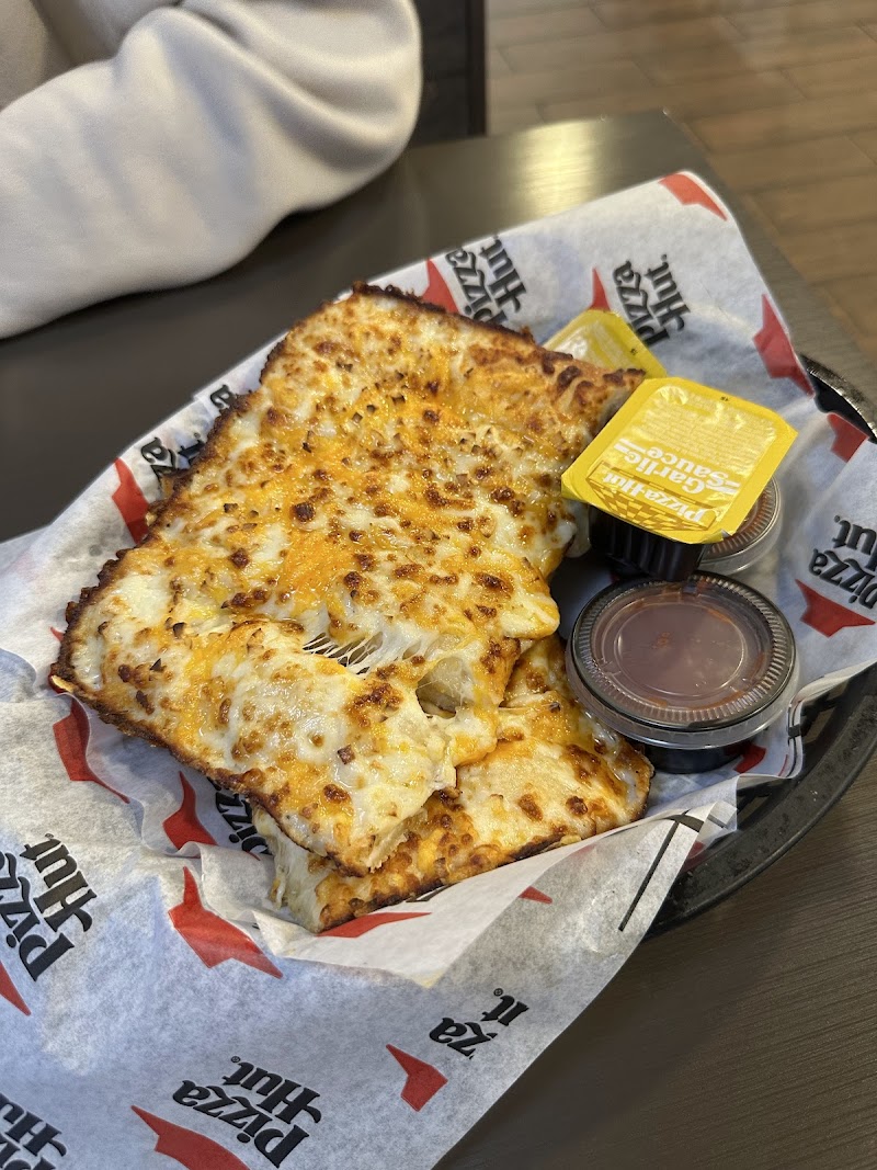 Pizza Hut photo 3